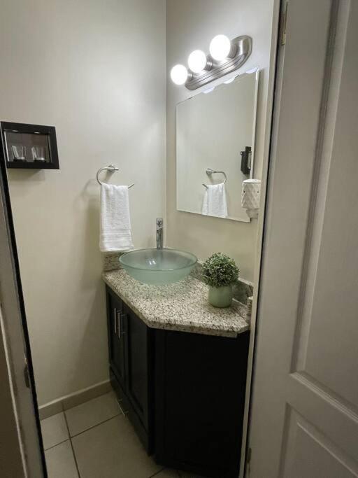 Casa Eliseos, A 5 Minutos De La Linea Fronteriza Villa Nogales  ภายนอก รูปภาพ