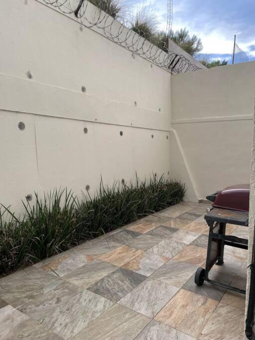 Casa Eliseos, A 5 Minutos De La Linea Fronteriza Villa Nogales  ภายนอก รูปภาพ