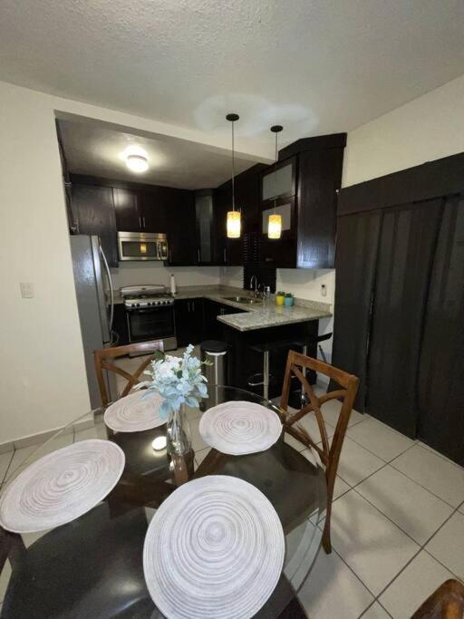 Casa Eliseos, A 5 Minutos De La Linea Fronteriza Villa Nogales  ภายนอก รูปภาพ